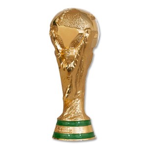 2014-fifa-world-cup-trophy-8-2